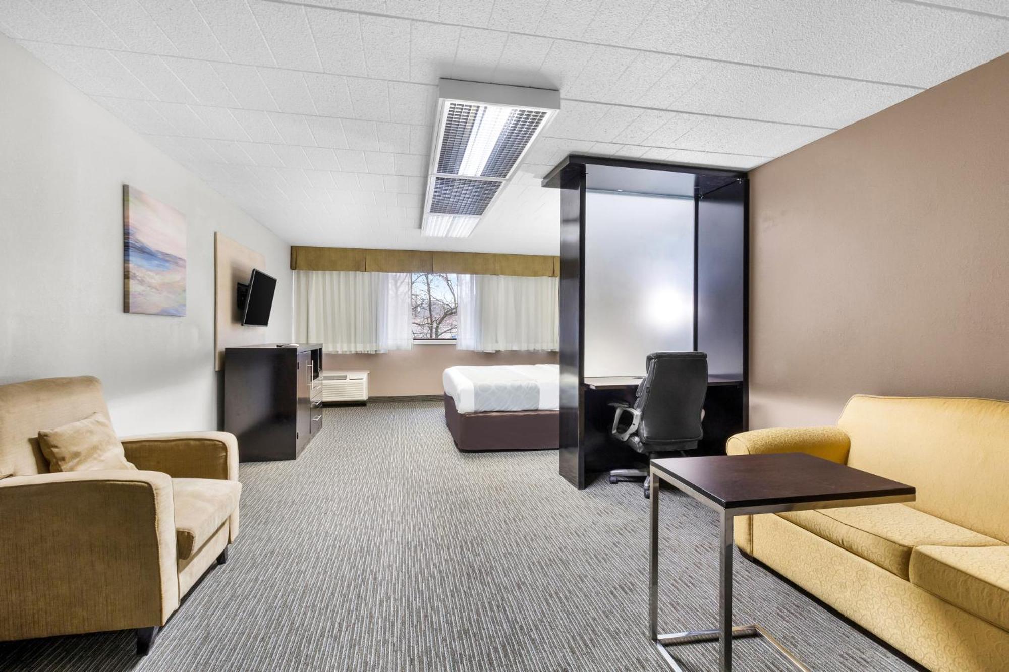 Suburban Studios Altoona Exteriör bild